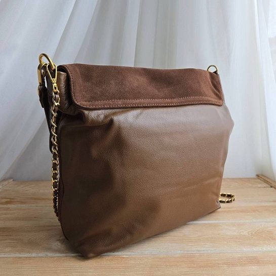 Замшевая сумка Yves Saint Laurent 31x32 см