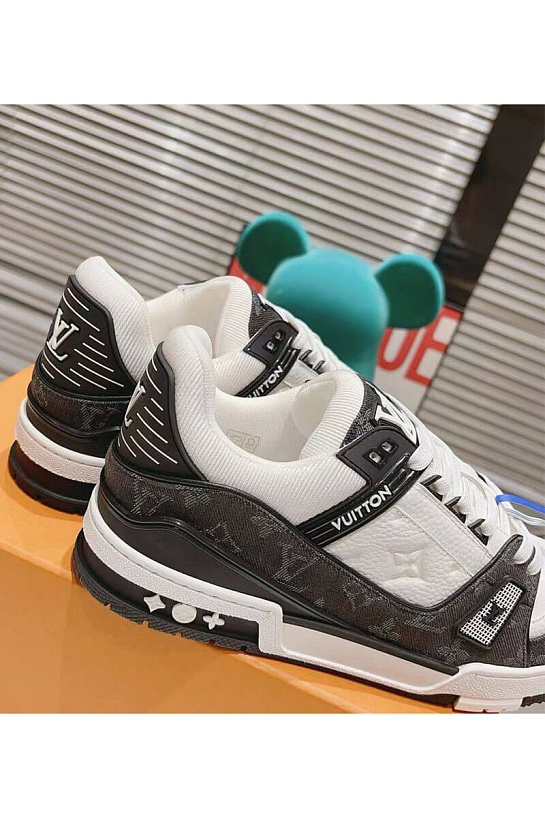 Женские кожаные кроссовки Louis Vuitton Trainer Monogram - White / Black