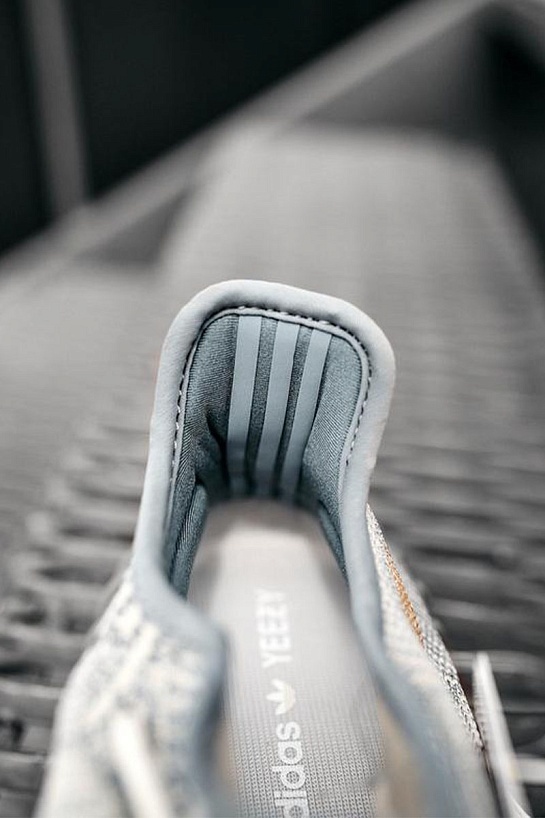 Кроссовки Adidas Yeezy Boost 350 v2 "Israfil" Premium