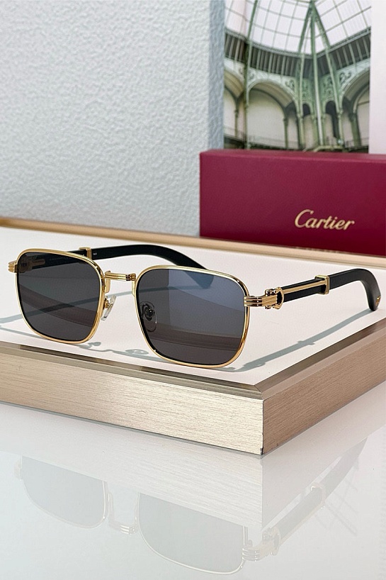 Солнцезащитные очки Cartier