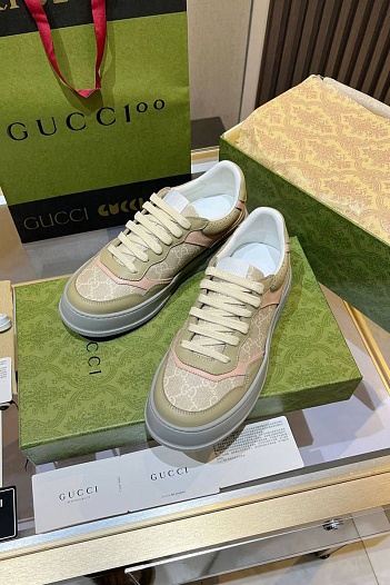 Женские кроссовки Gucci Chunky B Premium - Beige / Grey   