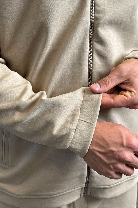 Бежевая кофта на молнии Brioni B-еmbroidery