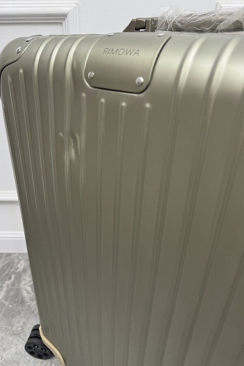 Чемодан Rimowa Aluminum M Premium 66x43x27 см   