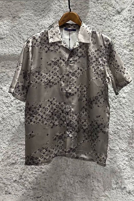 Серая мужская рубашка Louis Vuitton Monogram
