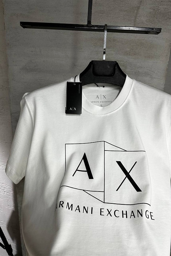 Футболка белого цвета Armani Exchange logo-print