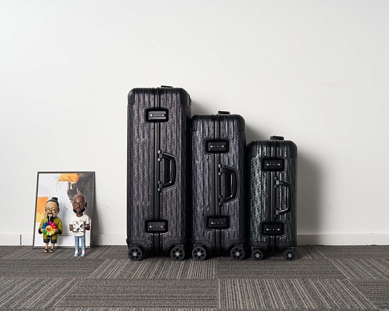 Чемодан Rimowa x Dior Aluminum M Premium 67x42x27 см