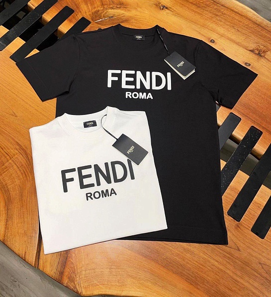 Футболка чёрного цвета Fendi Roma