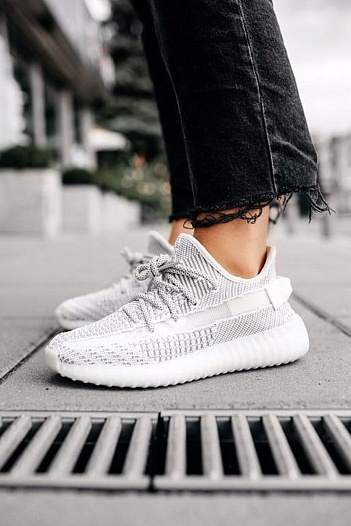 Кроссовки Adidas Yeezy Boost 350 V2 "Static"   