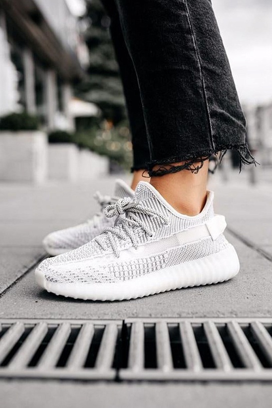 Кроссовки Adidas Yeezy Boost 350 V2 "Static"