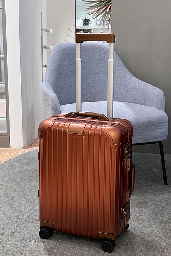 Чемодан Rimowa Aluminum S Premium 54x36x23 см   