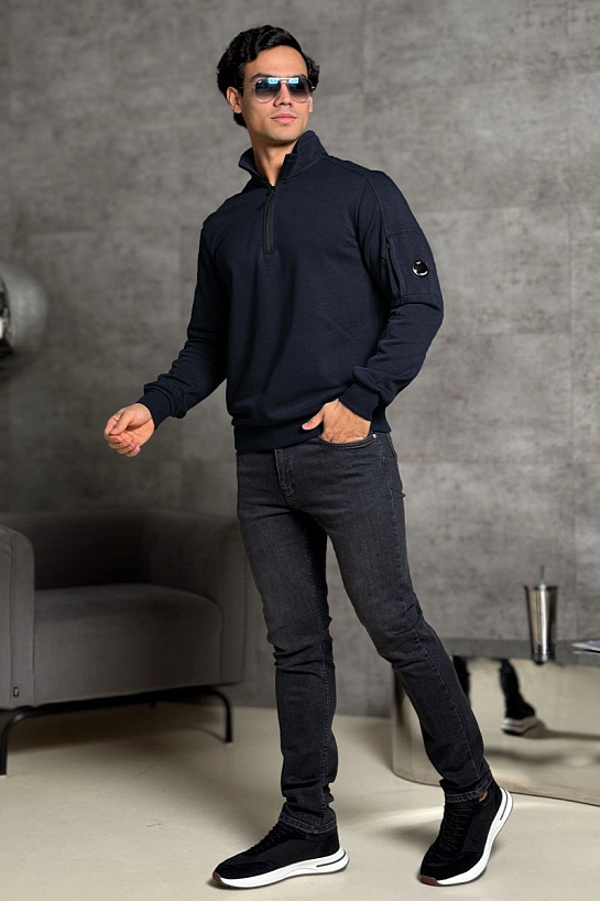 Тёмно-синяя кофта C.P. Company lens-detail