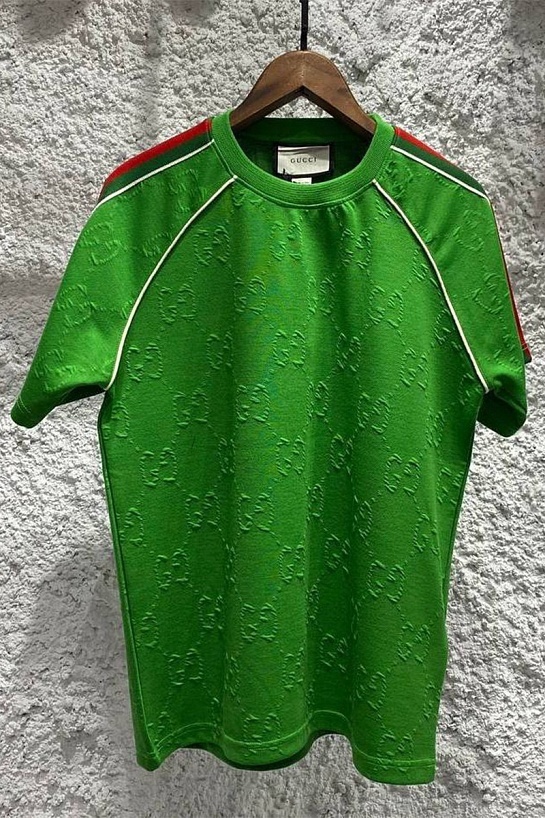 Зелёная оверсайз футболка Gucci logo all-over embossed