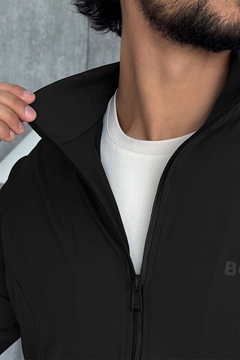 Кофта на молнии Hugo Boss чёрного цвета   