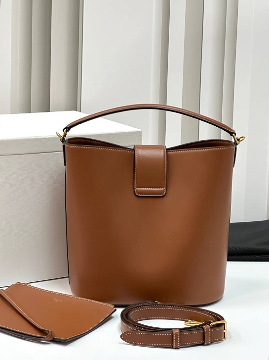 Женская кожаная сумка Celine Triomphe Louise Premium 23.5x24x16 см - Brown