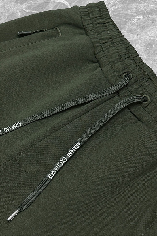 Мужской спортивный костюм Armani Exchange зелёного цвета