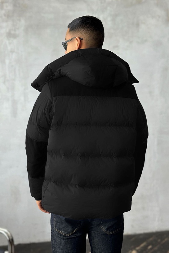 Чёрный пуховик Burberry London England logo-patch