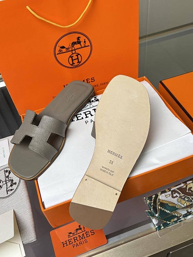 Женские кожаные шлёпанцы Hermes Premium - Grey   