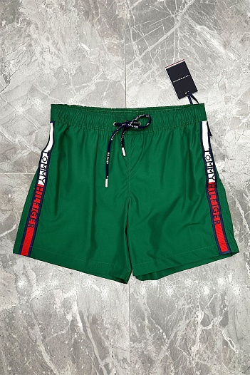 Шорты зелёного цвета Tommy Hilfiger taped logo   