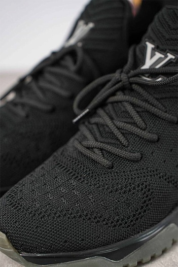 Текстильные кроссовки Louis Vuitton чёрного цвета   
