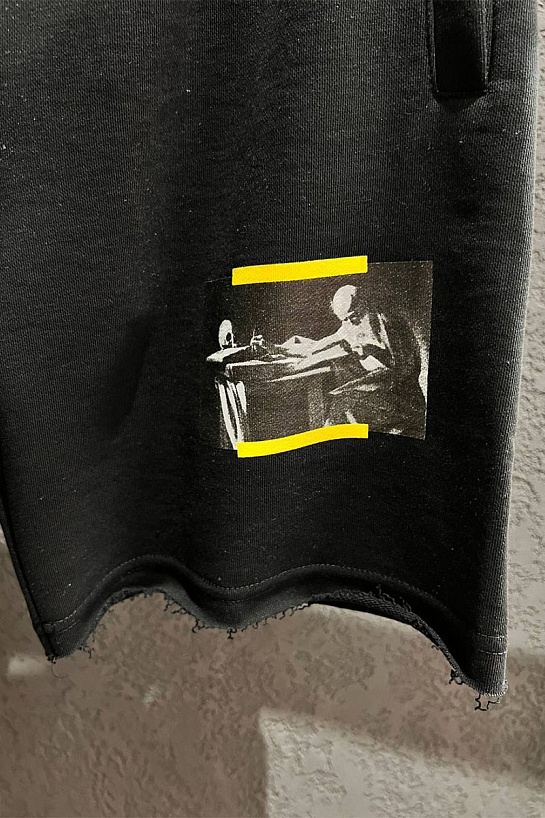 Чёрные мужские шорты Off-White Caravaggio print