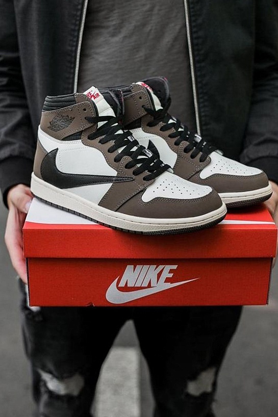 Кроссовки Nike Air Jordan 1 High x Travis Scott "Cactus Jack"
