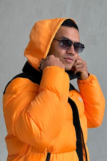 Утеплённая куртка Moncler Peuplier logo-patch - Orange / Black   