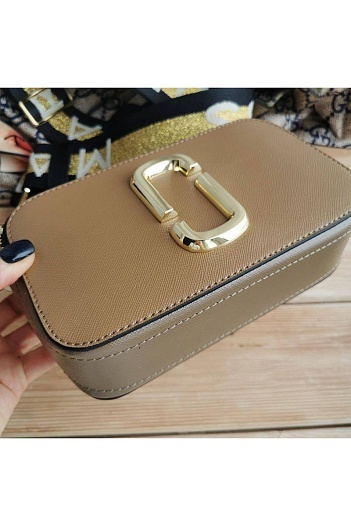 Кожаная сумка Marc Jacobs The Snapshot Cement Multi 19x11 см   