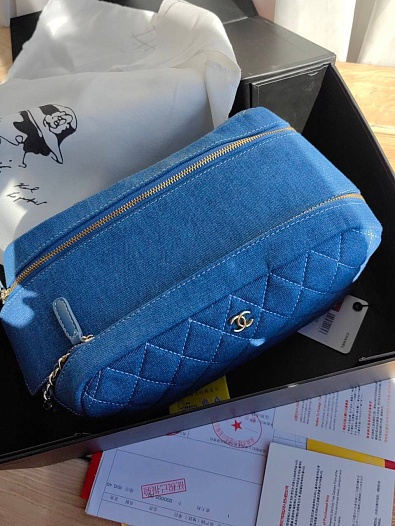 Женская косметичка Chanel Quilted Curvy 27x15 см (2 расцветки)   