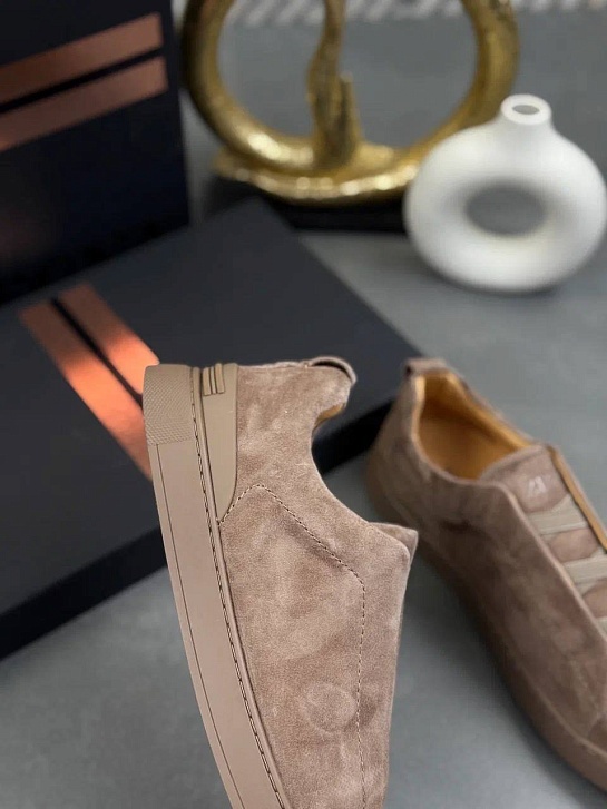 Замшевые кроссовки Zegna Triple Stitch