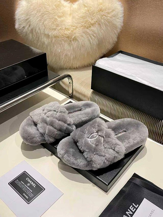 Женские меховые шлёпанцы Chanel Oran premium - Grey