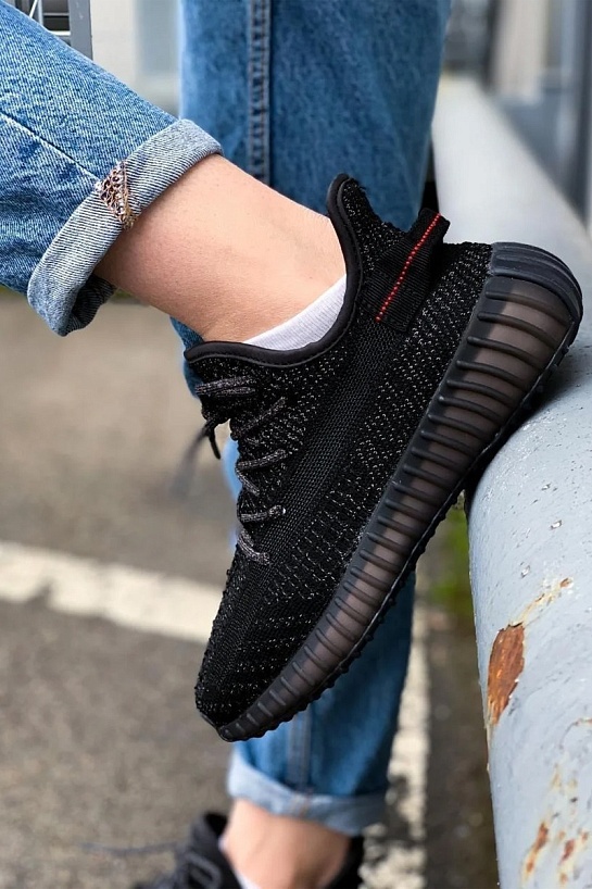 Кроссовки Adidas Yeezy Boost 350 V2 "Black" Reflective