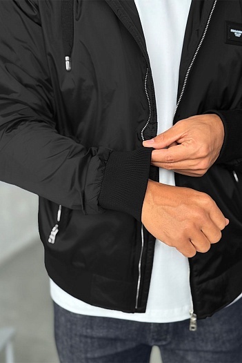 Мужская чёрная ветровка Dolce & Gabbana logo-plaque   