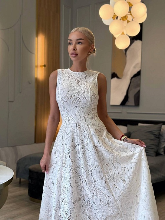 Женское кружевное платье Zimmermann белого цвета