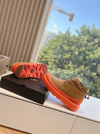 Женские ботинки с мехом UGG Neumel Weather Hybrid - Chestnut   