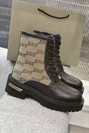 Женские кожаные ботинки Balenciaga чёрного цвета   