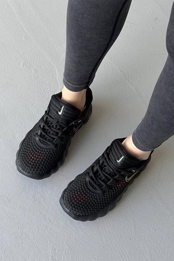 Кроссовки Nike Mind 002    