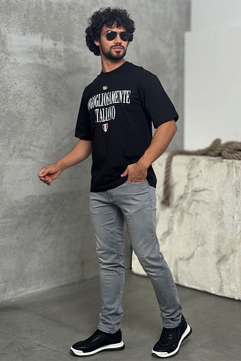 Чёрная оверсайз футболка Dolce&Gabbana logo-plaque   