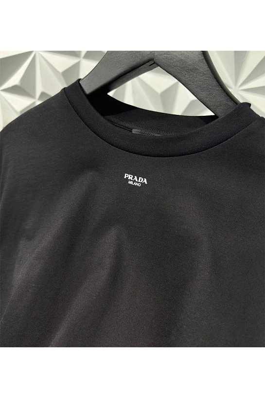 Футболка чёрного цвета Prada Milano