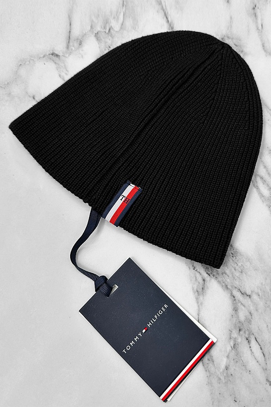 Мужская чёрная шапка Tommy Hilfiger logo-patch