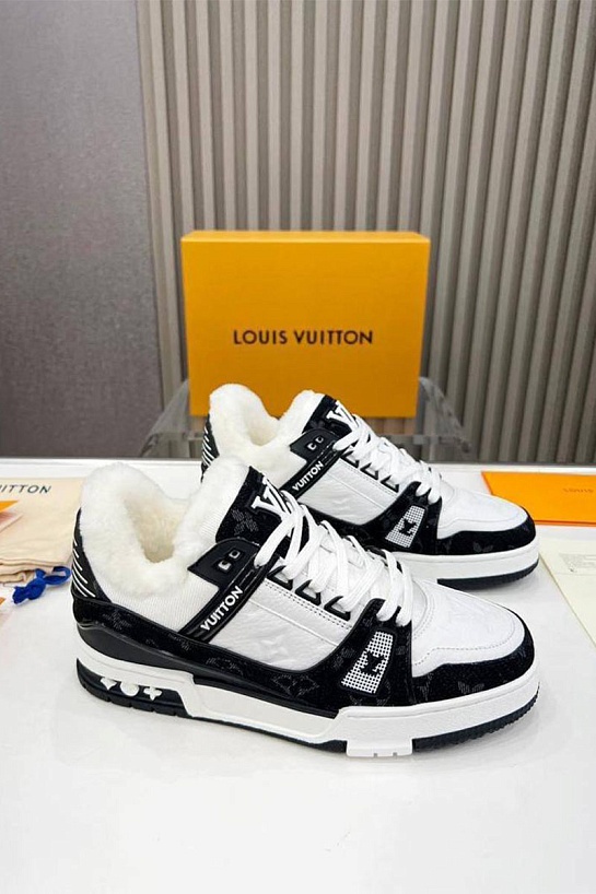 Кожаные кроссовки с мехом Louis Vuitton Trainer Premium - White / Black