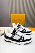 Кожаные кроссовки с мехом Louis Vuitton Trainer Premium - White / Black