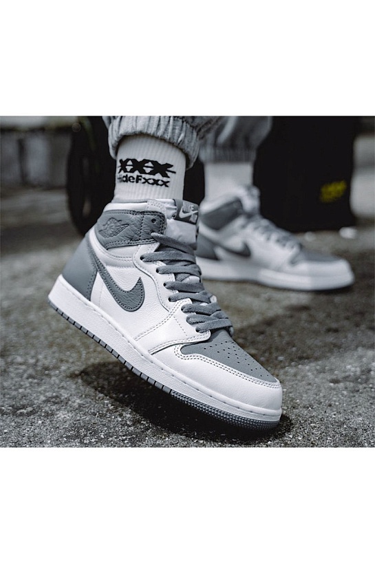 Кроссовки Nike Air Jordan 1 High OG "Stealth"