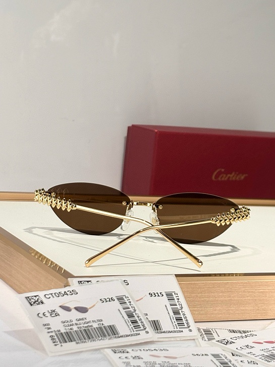 Солнцезащитные очки Cartier