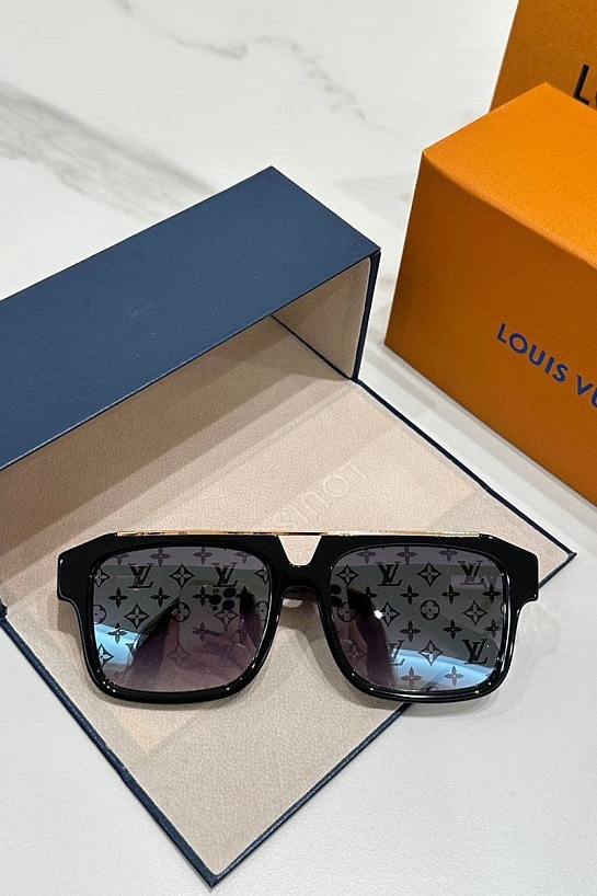 Солнцезащитные очки Louis Vuitton чёрного цвета