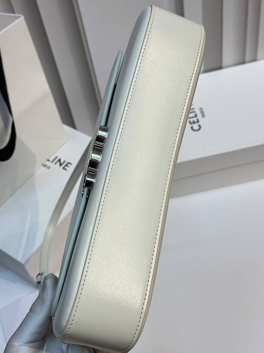Женская сумка Celine Lola Premium 26x12x5 см - White