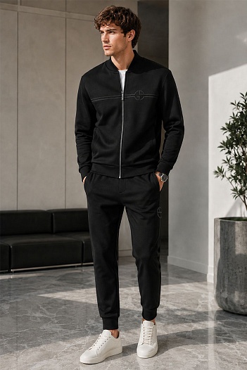 Чёрные спортивные штаны Giorgio Armani   