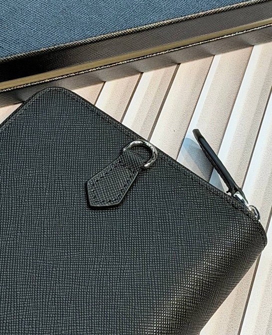 Кожаный кошелёк Montblanc Sartorial premium 17.5x13x2 см