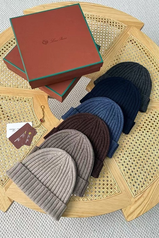 Кашемировая шапка Loro Piana Premium - Beige