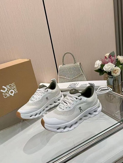 Женские кроссовки On x Loewe Cloudtilt 2.0 premium   