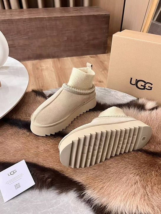 Женские замшевые ботинки UGG Tazz Platform - Beige